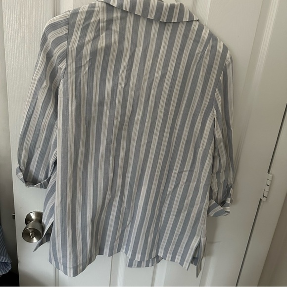 Blue and White Striped Blazer - Picture 8 of 8